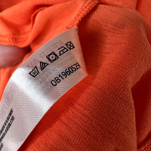 Free People Movement Tempo Long Sleeve Tee Orange XL Thumbholes Loose Flowy NEW - Picture 7 of 9